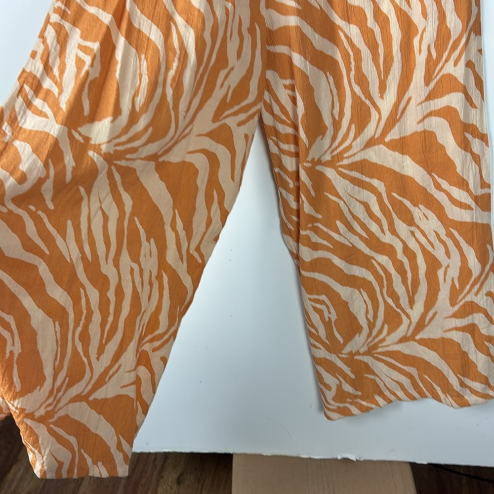 Jessica Simpson Sz S Tropical print wide leg jumpsuit Spaghetti straps NWOT - Picture 4 of 8